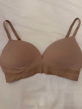PINK Victoria's Secret Smooth Nude T-Shirt Bra